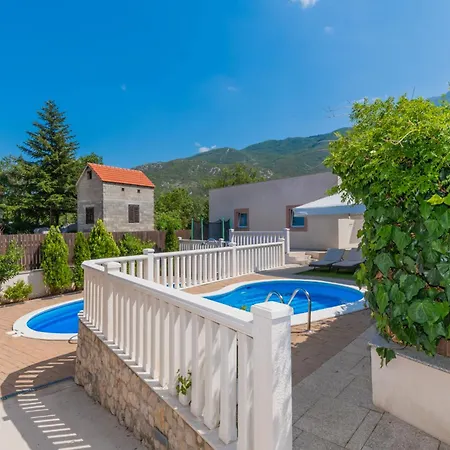 Vikendica Mateo **** Zagvozd